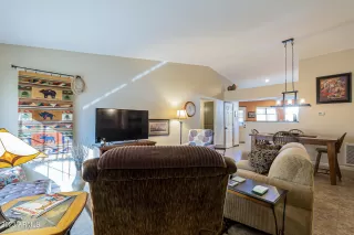 Photo #4: 6509870 Listing 