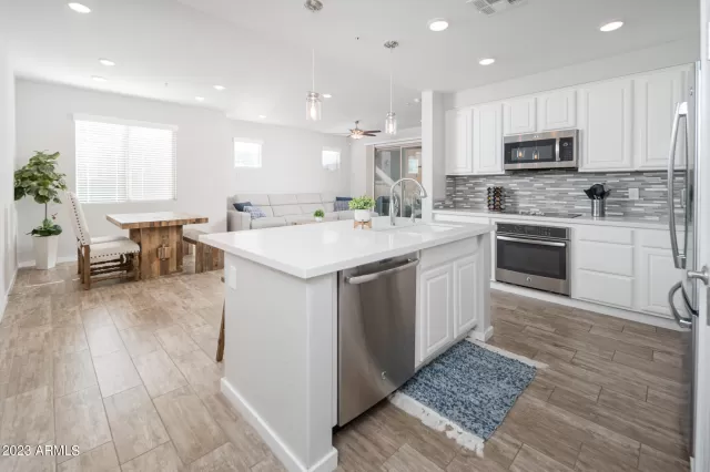 MLS: 6509884 Condo For Sale