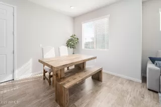 Photo #5: 6509884 Listing