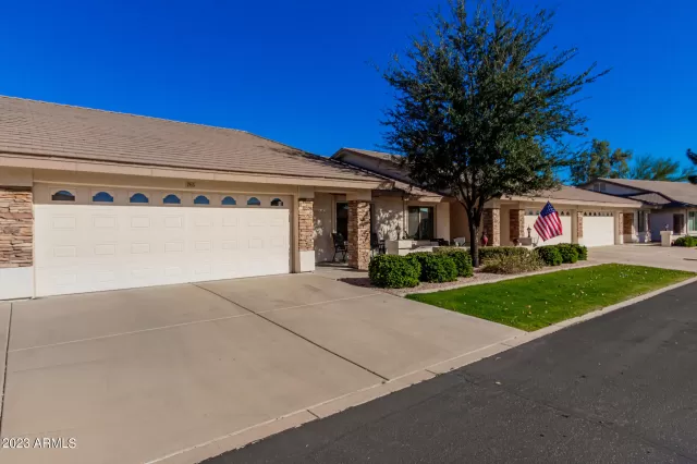 MLS: 6509999 Condo For Sale