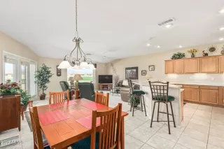 Photo #1: 6509999 Listing