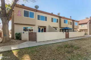 Photo #2: 6510135 Listing