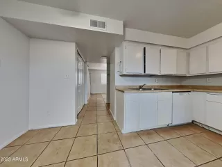 Photo #2: 6510439 Listing