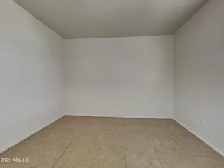 Photo #6: 6510439 Listing