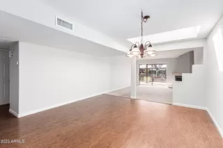 Photo #6: 6510494 Listing 