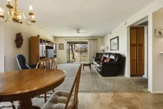 Photo #4: 6510511 Listing