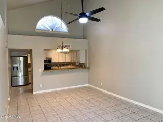 Photo #6: 6510703 Listing