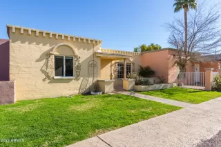 Photo #2: 6510924 Listing