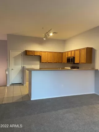 Photo #6: 6511177 Listing