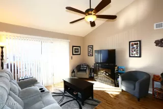 Photo #3: 6511601 Listing