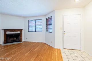 Photo #3: 6511619 Listing 