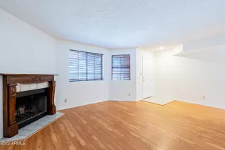 Photo #6: 6511619 Listing 