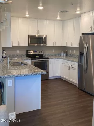 Photo #3: 6511659 Listing