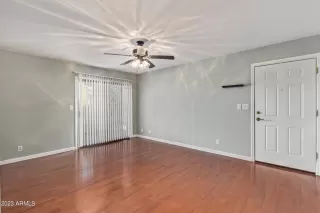 Photo #4: 6511695 Listing 