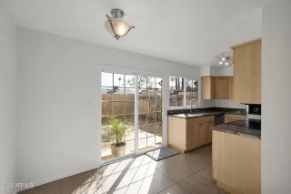 Photo #4: 6511744 Listing