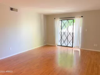 Photo #3: 6511748 Listing 