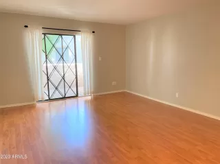 Photo #4: 6511748 Listing 