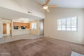 Photo #5: 6512191 Listing