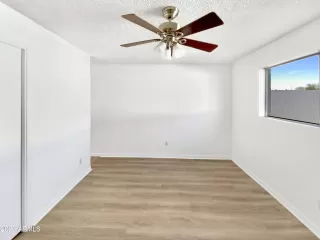 Photo #6: 6512318 Listing