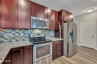 Photo #3: 6512576 Listing