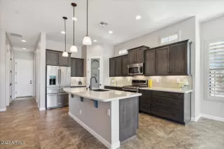 Photo #2: 6512586 Listing 