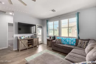 Photo #4: 6513111 Listing