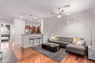 Photo #3: 6513115 Listing 