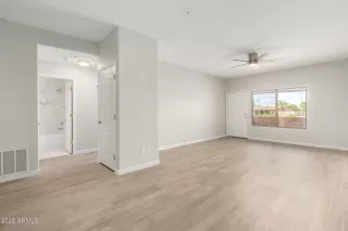 Photo #6: 6513247 Listing 