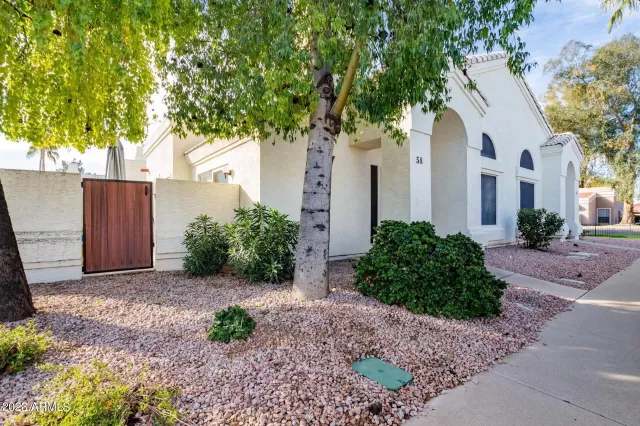 MLS: 6513444 Condo For Sale