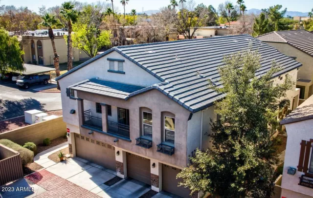 MLS: 6513476 Condo For Sale