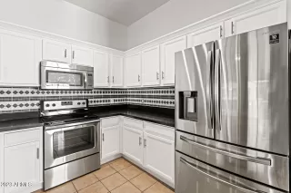 Photo #2: 6513476 Listing