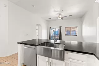 Photo #5: 6513476 Listing