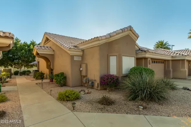 MLS: 6513824 Condo For Sale
