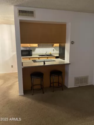 Photo #3: 6513869 Listing