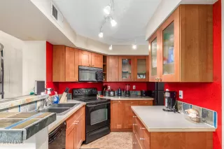 Photo #6: 6514341 Listing