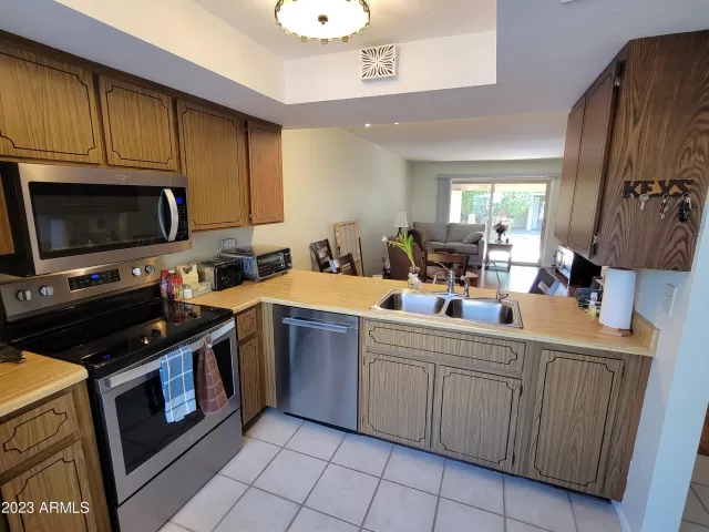MLS: 6514385 Condo For Sale