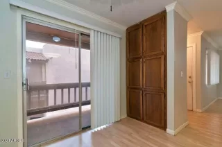 Photo #4: 6514856 Listing