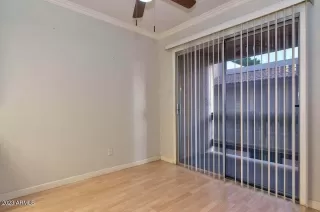 Photo #5: 6514856 Listing