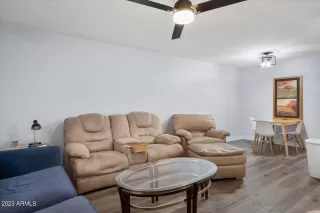 Photo #5: 6515196 Listing 