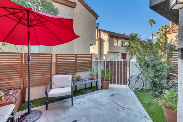 MLS: 6515219 Condo For Sale
