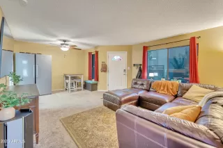 Photo #5: 6515219 Listing 