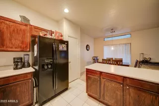 Photo #6: 6515413 Listing