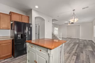 Photo #4: 6515553 Listing 