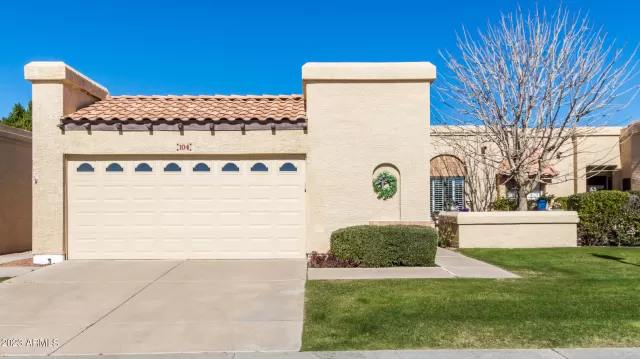 MLS: 6515746 Condo For Sale