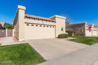 Photo #2: 6515746 Listing