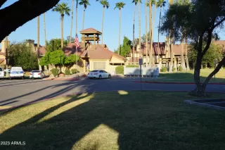 Photo #2: 6515936 Listing