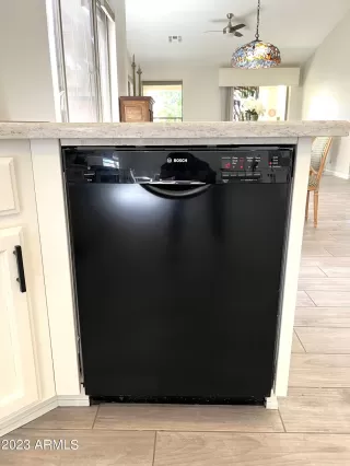 Photo #5: 6516106 Listing 