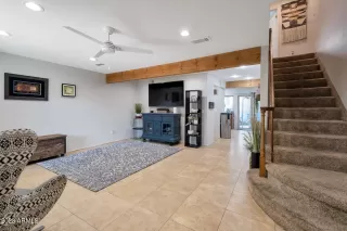 Photo #2: 6516255 Listing