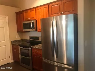 Photo #2: 6516517 Listing