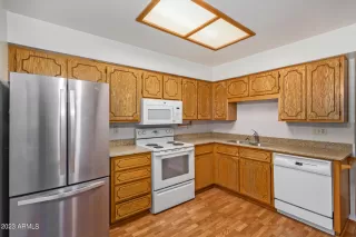 Photo #6: 6516533 Listing